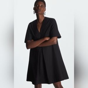 100% ORGANIC COTTON COS Black V-Neck Short Sleeve Dress